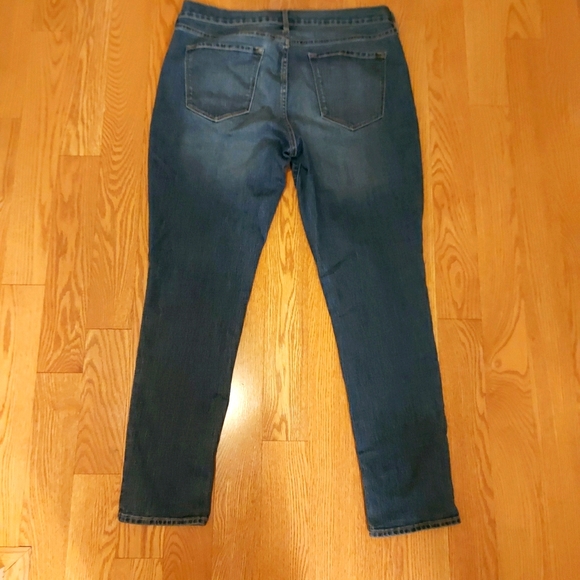 Old Navy Original Mid Rise Jeans - Picture 2 of 3